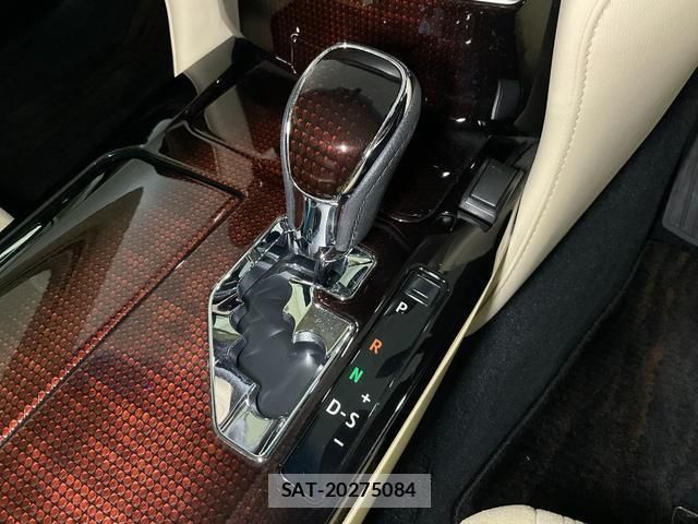 Toyota CROWN HYBRID 2015-12 7816545-18