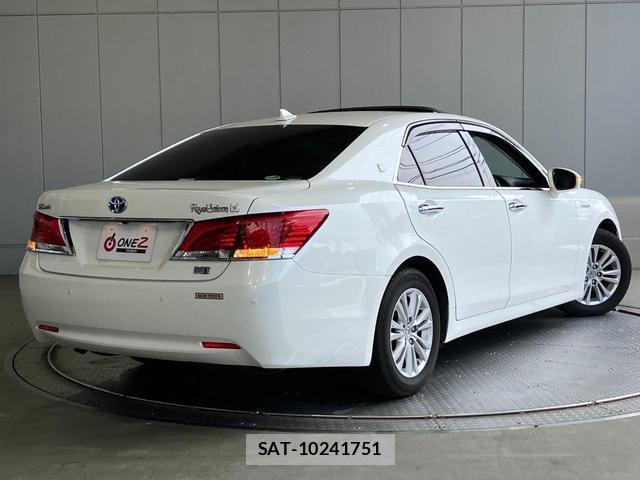 Toyota CROWN HYBRID 2014-09 7816862-1