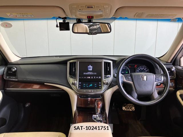 Toyota CROWN HYBRID 2014-09 7816862-2