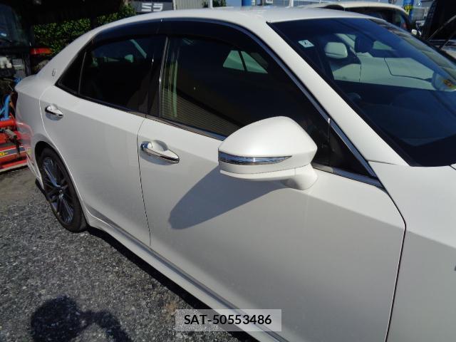 Toyota CROWN HYBRID 2016-02 7817138-13