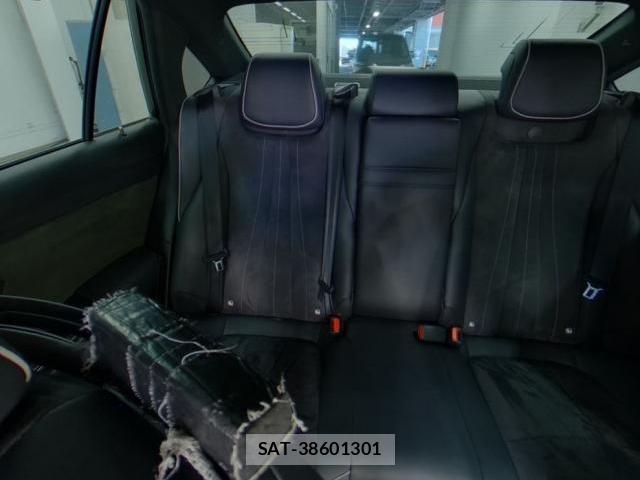 Toyota CROWN HYBRID 2019-04 7817267-5
