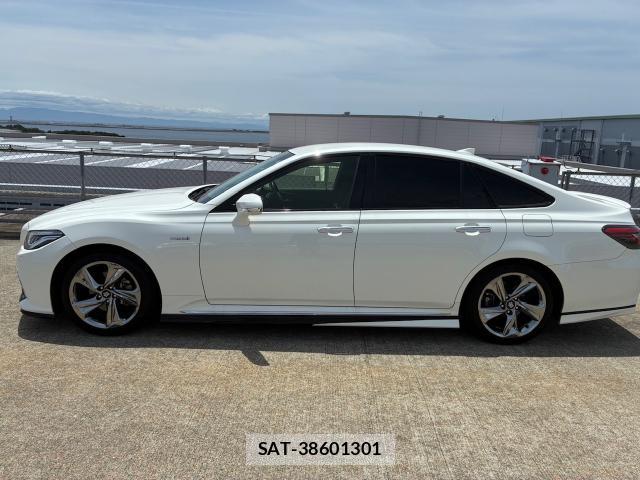 Toyota CROWN HYBRID 2019-04 7817267-8