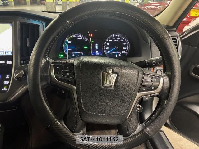 Toyota CROWN HYBRID 2015-06 7817326-16