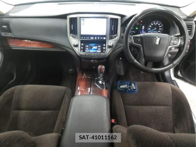 Toyota CROWN HYBRID 2015-06 7817326-2