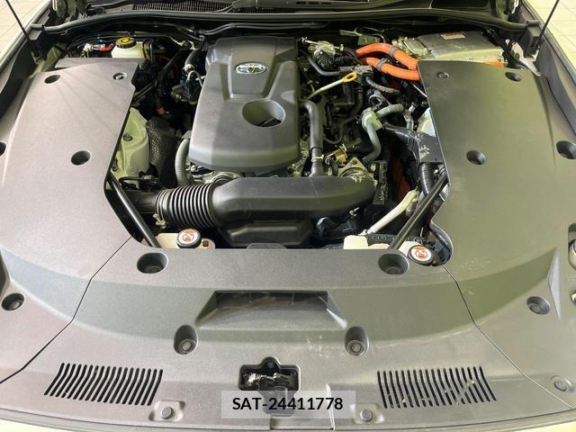 Toyota CROWN HYBRID 2020-11 7818439-17