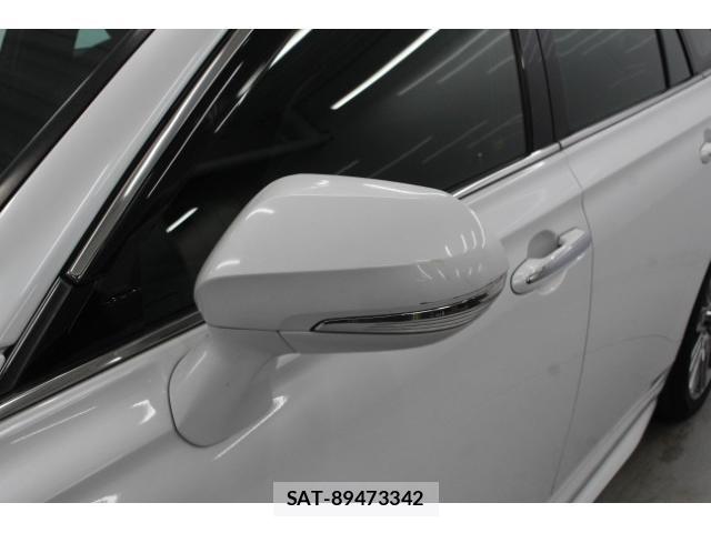 Toyota CROWN HYBRID 2021-01 7818444-17