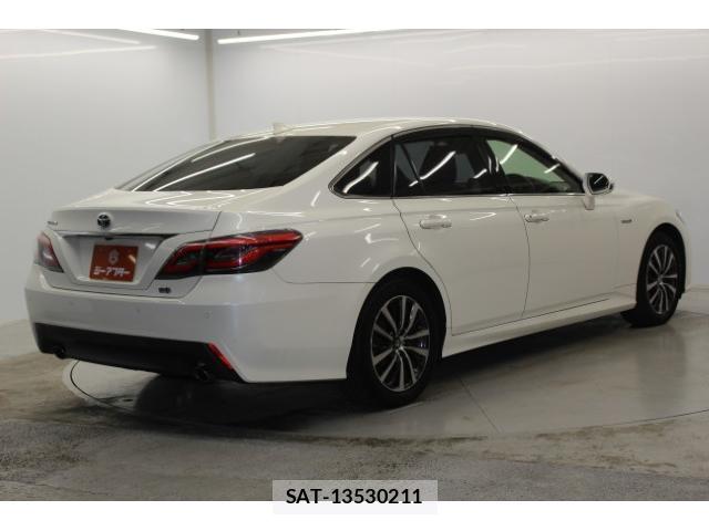 Toyota CROWN HYBRID 2018-11 7818446-5