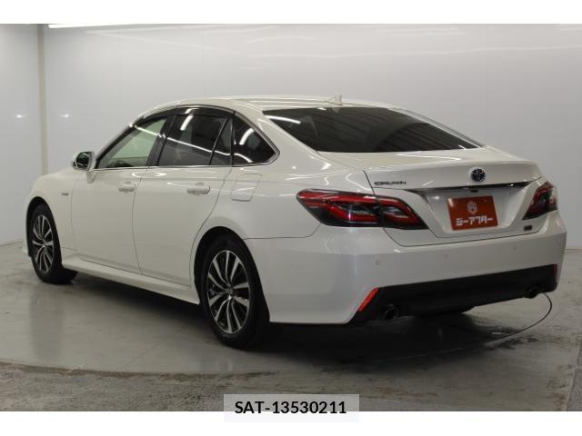 Toyota CROWN HYBRID 2018-11 7818446-7
