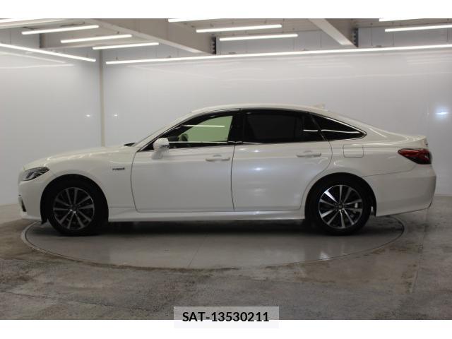 Toyota CROWN HYBRID 2018-11 7818446-8