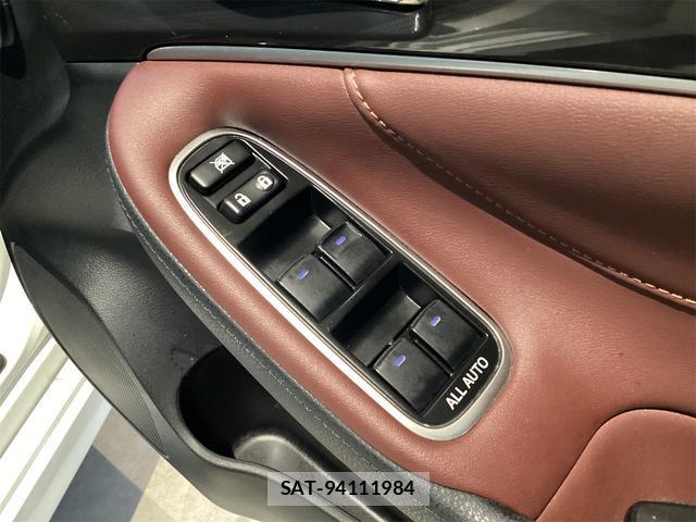 Toyota CROWN HYBRID 2013-07 7819479-13