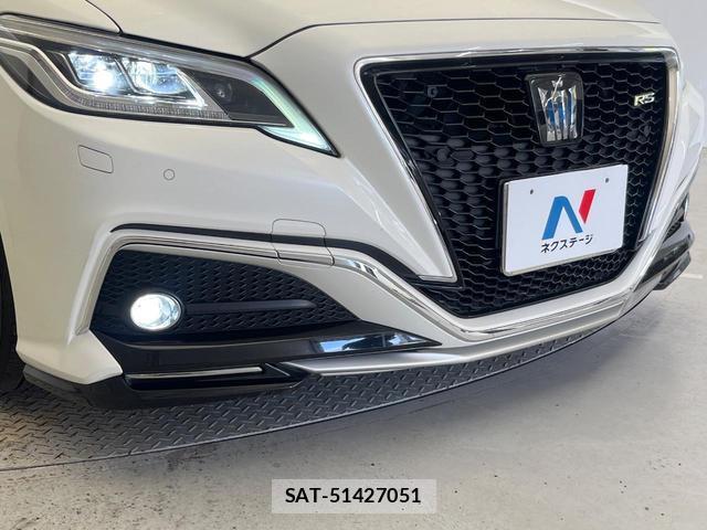 Toyota CROWN HYBRID 2018-09 7820053-2