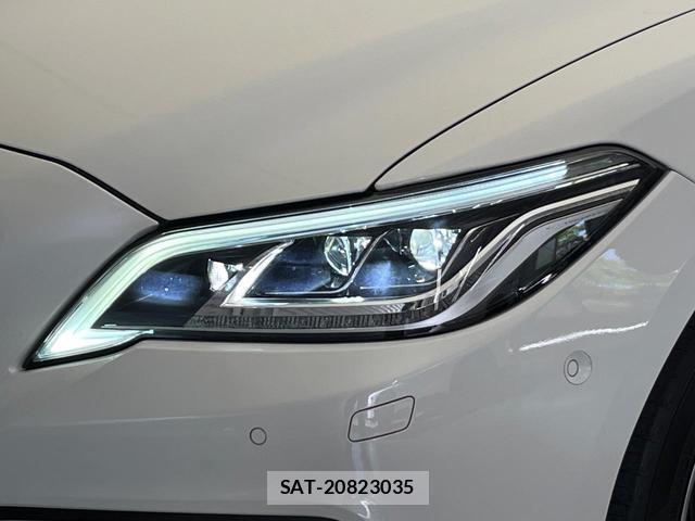 Toyota CROWN HYBRID 2019-04 7820054-13