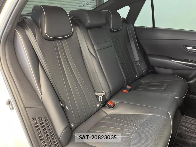 Toyota CROWN HYBRID 2019-04 7820054-14