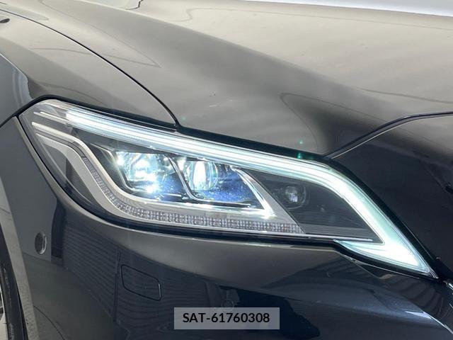 Toyota CROWN HYBRID 2018-12 7820058-10