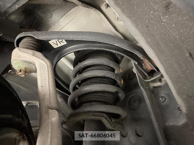 Toyota CROWN HYBRID 2018-04 7820061-18