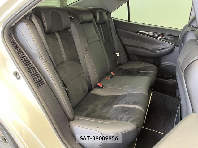Toyota CROWN HYBRID 2018-05 7820065-10