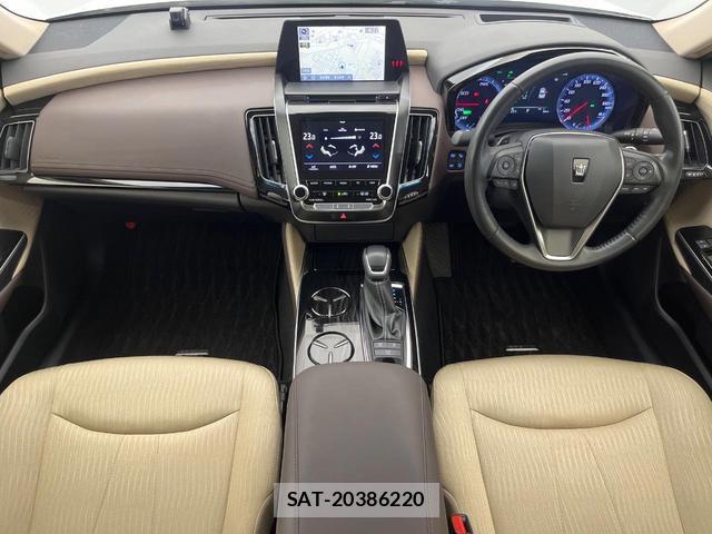 Toyota CROWN HYBRID 2019-03 7820068-1