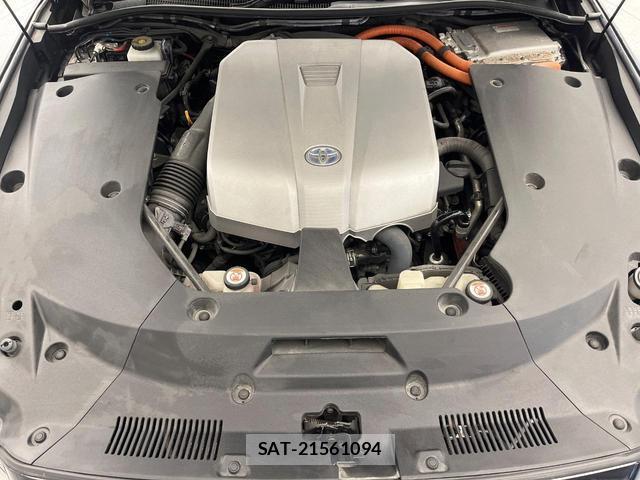 Toyota CROWN HYBRID 2019-06 7820069-19
