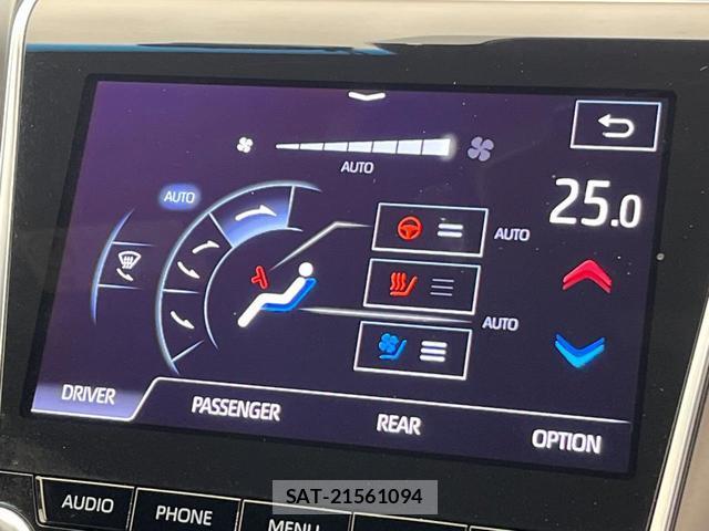 Toyota CROWN HYBRID 2019-06 7820069-4