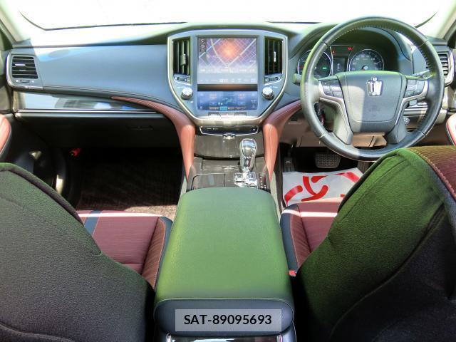Toyota CROWN HYBRID 2013-04 7820489-10