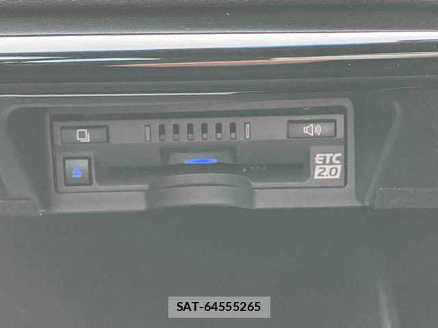Toyota CROWN HYBRID 2020-06 7820562-6