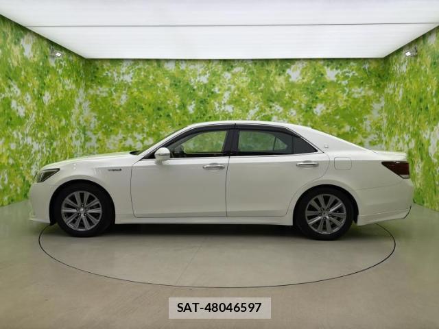 Toyota CROWN HYBRID 2017-10 7821049-1