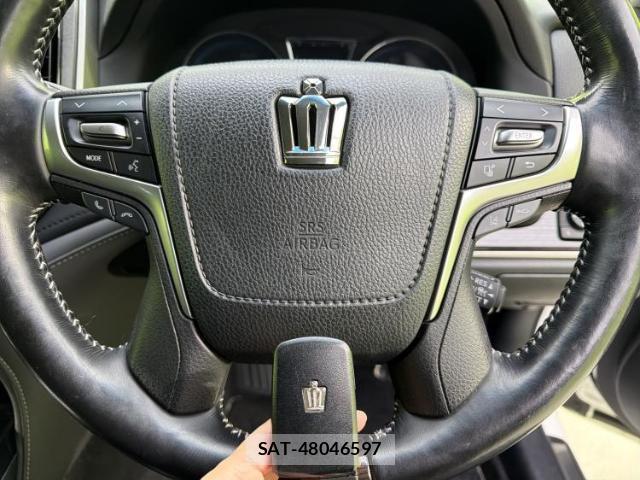 Toyota CROWN HYBRID 2017-10 7821049-13