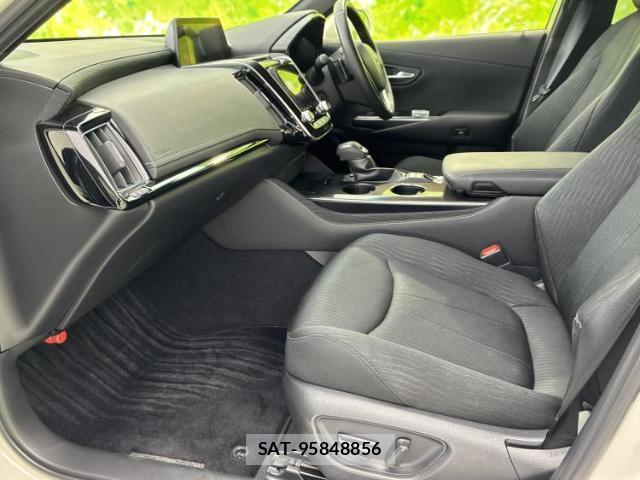 Toyota CROWN HYBRID 2019-03 7821310-5