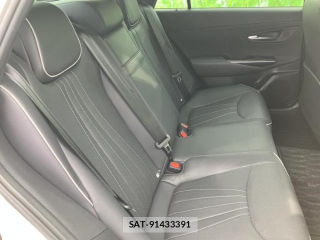 Toyota CROWN HYBRID 2019-03 7821323-4