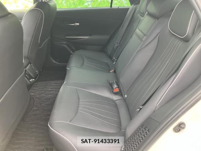 Toyota CROWN HYBRID 2019-03 7821323-6