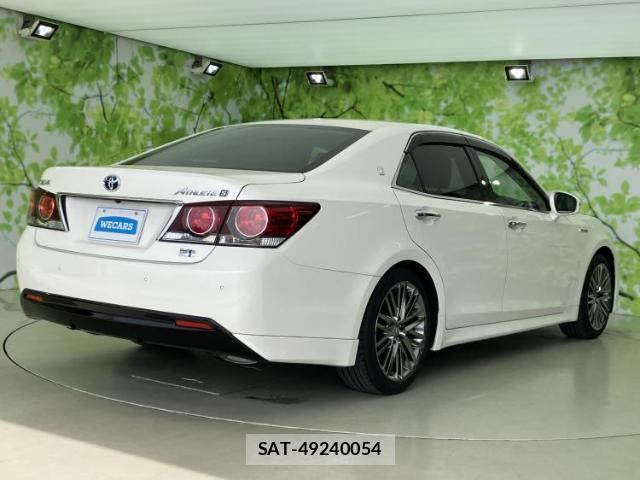 Toyota CROWN HYBRID 2017-05 7821329-2
