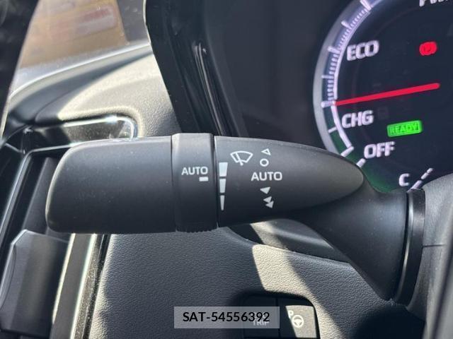 Toyota CROWN HYBRID 2019-05 7821397-17