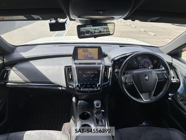 Toyota CROWN HYBRID 2019-05 7821397-7