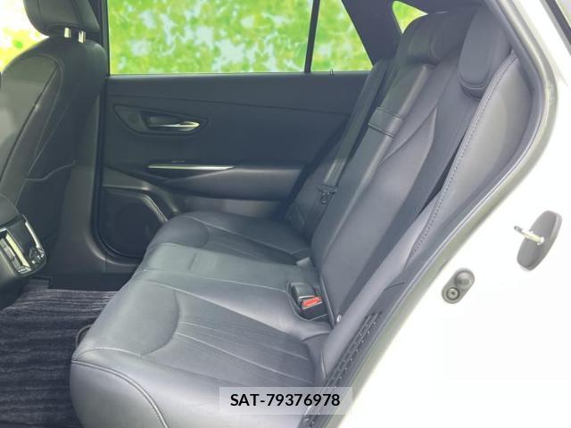 Toyota CROWN HYBRID 2021-06 7821904-6