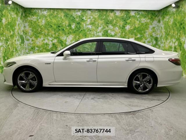 Toyota CROWN HYBRID 2020-04 7822128-1