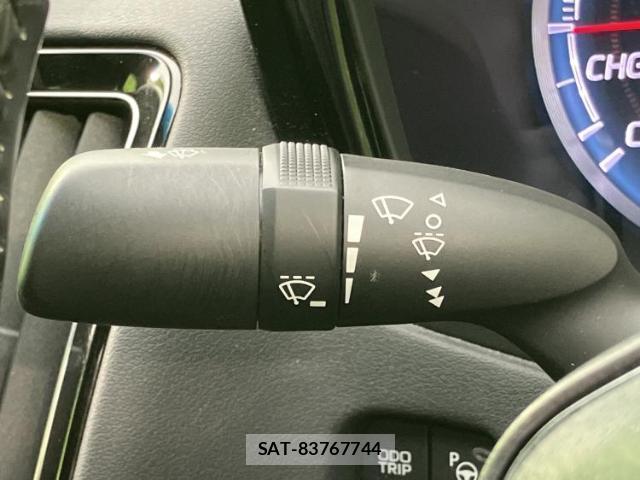 Toyota CROWN HYBRID 2020-04 7822128-17