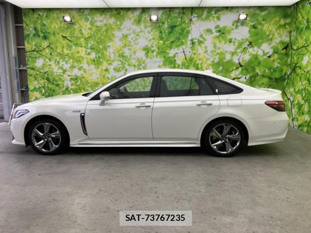 Toyota CROWN HYBRID 2018-11 7822354-1