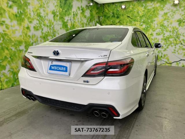Toyota CROWN HYBRID 2018-11 7822354-2