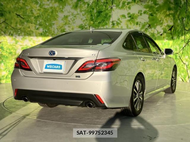 Toyota CROWN HYBRID 2019-03 7822378-2