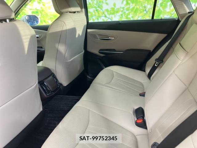 Toyota CROWN HYBRID 2019-03 7822378-4