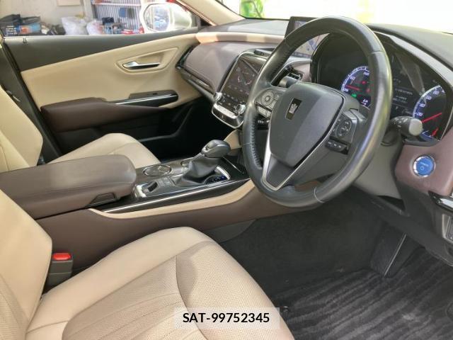 Toyota CROWN HYBRID 2019-03 7822378-5
