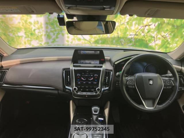 Toyota CROWN HYBRID 2019-03 7822378-8