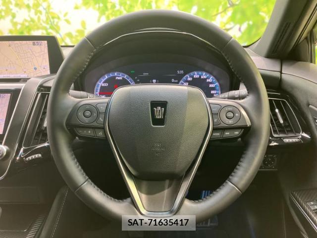 Toyota CROWN HYBRID 2019-11 7822598-14