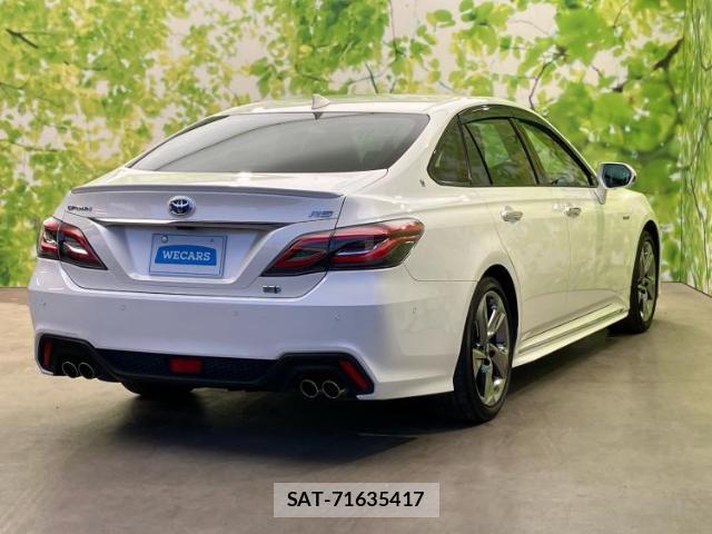 Toyota CROWN HYBRID 2019-11 7822598-2