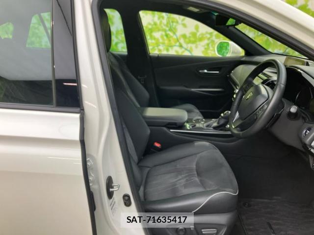 Toyota CROWN HYBRID 2019-11 7822598-3