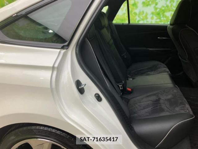 Toyota CROWN HYBRID 2019-11 7822598-4
