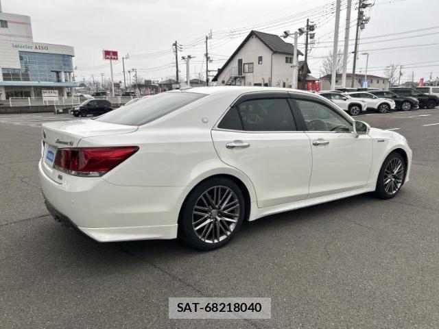 Toyota CROWN HYBRID 2013-02 7822634-2