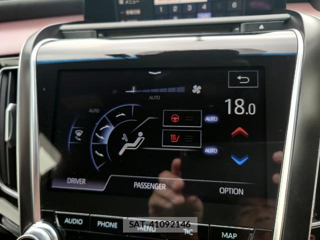 Toyota CROWN HYBRID 2020-04 7822843-4