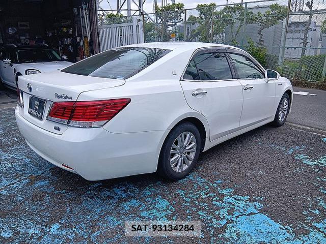 Toyota CROWN HYBRID 2015-01 7823345-5