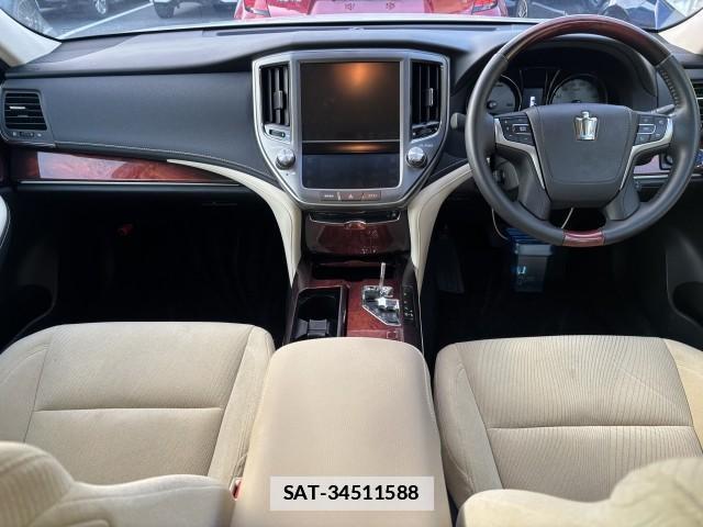Toyota CROWN MAJESTA 2013-12 7813411-3